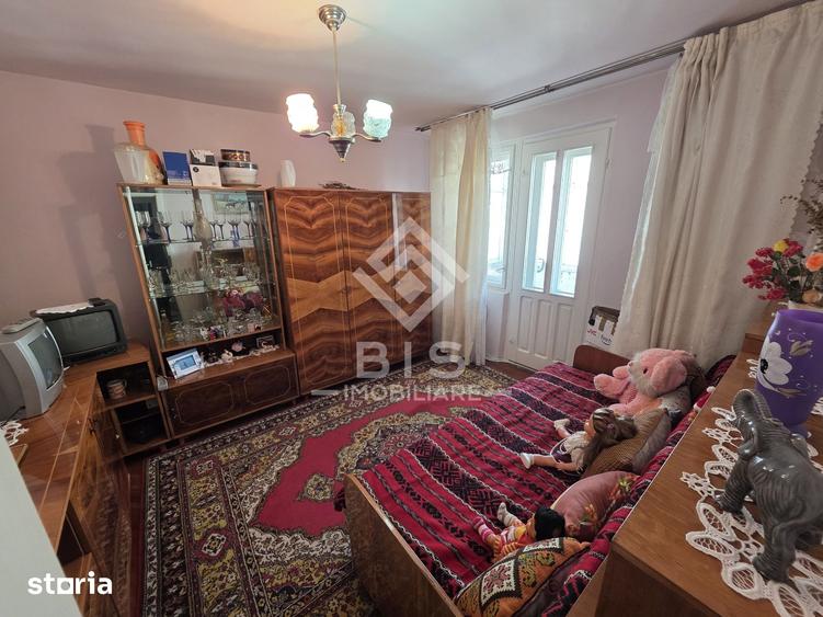 Apartament cu 3 camere în Independenței