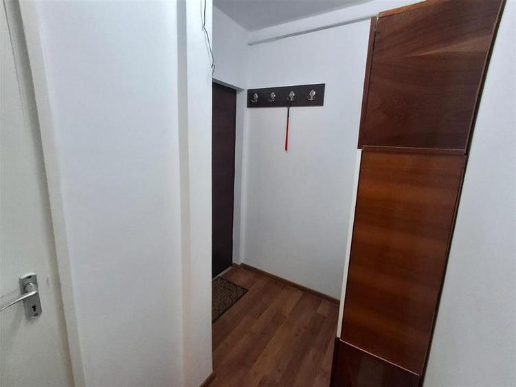 Apartament cu 2 camere semidecomandat în Hipodrom 1