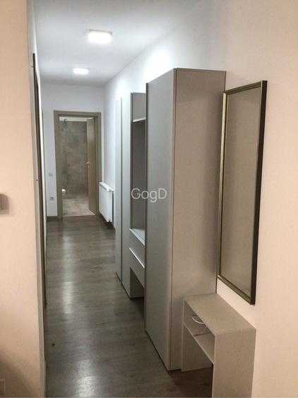 Apartament 3 camere de inchiriat