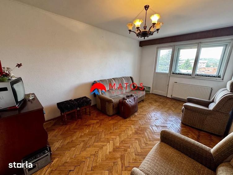 Apartament cu 2 camere semidecomandat în Sud