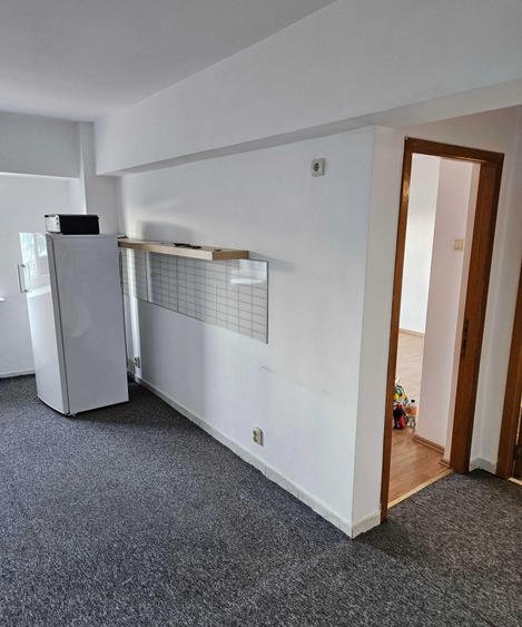 Apartament cu 2 camere decomandat în Titulescu