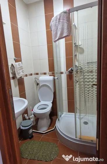 Casă cu 5 camere cu Teren 338 Mp în Sud