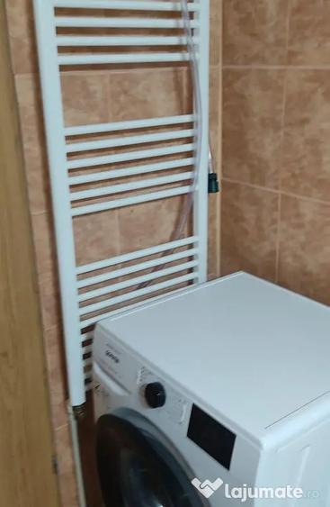 Apartament cu 2 camere decomandat în Piața Centrală