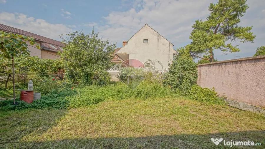 Casă cu 3 camere cu Teren 553 Mp în Central