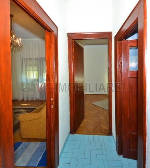 Apartament cu 4 camere semidecomandat în Aviatorilor