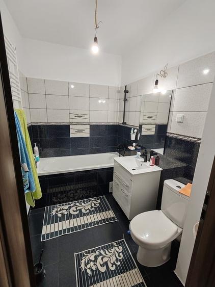 Casă cu 4 camere cu Teren 356 Mp în Măgurele