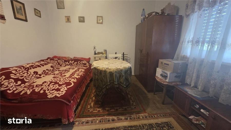 Casa P+E+beci, teren 168 mp, pretabila - locuinta, cabinete - Puskin - 9