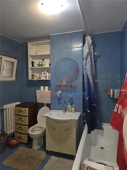 Apartament cu 2 camere decomandat în Filiași