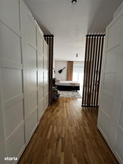 Casă cu 5 camere cu Teren 457 Mp în Corbeanca