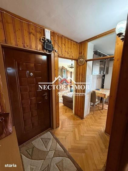 Apartament cu 3 camere decomandat în Salca