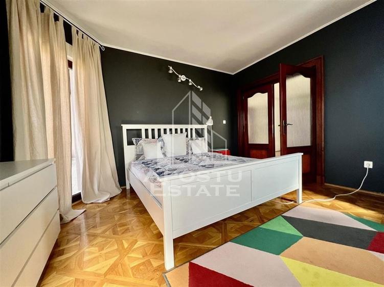 Casă cu 9 camere cu Teren 1344 Mp în Grădiște