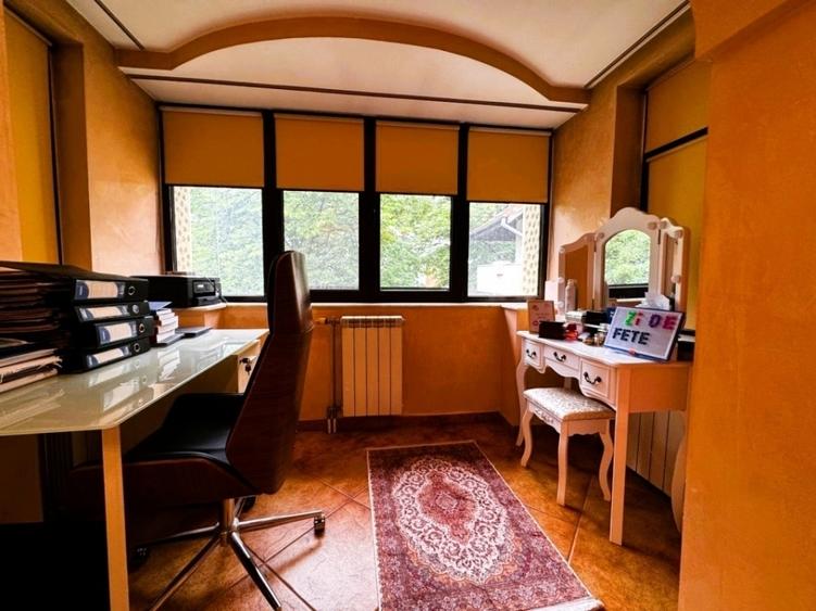 Apartament cu 3 camere decomandat în Târgu Cucu