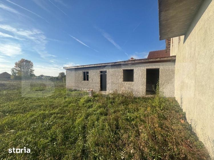 Casă cu 5 camere cu Teren 1000 Mp în Vetiș