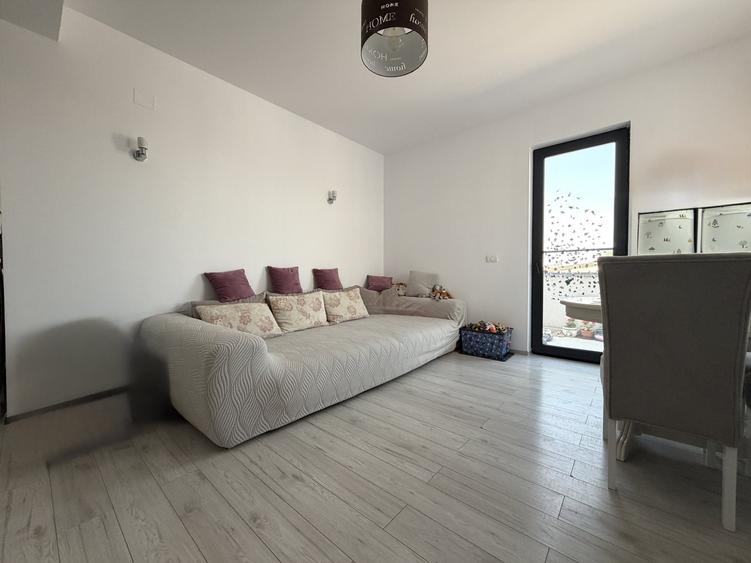 Apartament cu 2 camere decomandat, mobilat în Giroc