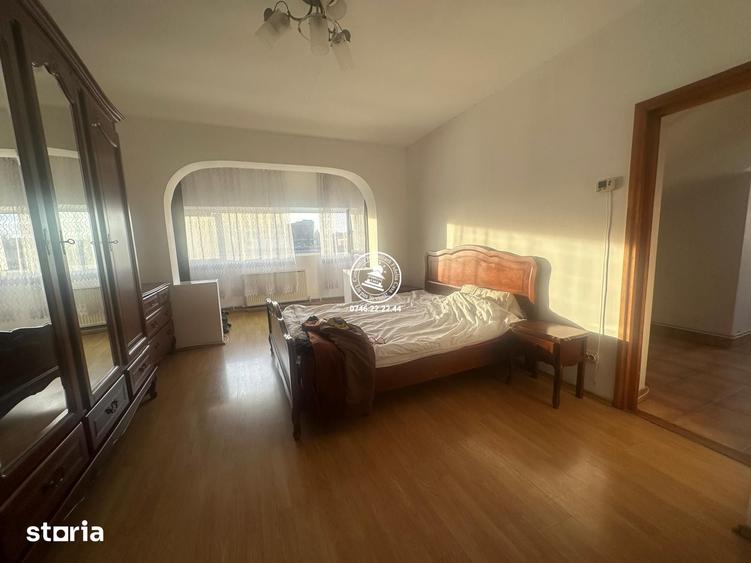 Apartament cu 3 camere decomandat în Central