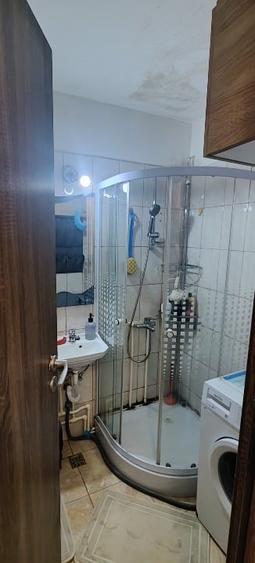 Apartament cu 2 camere decomandat în Drumul Taberei