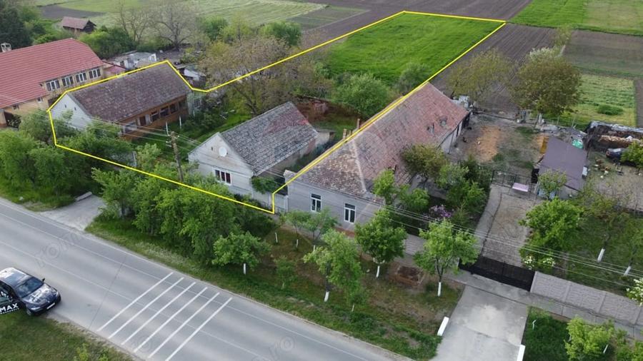 Casă cu Teren 2880 Mp în Giulvăz