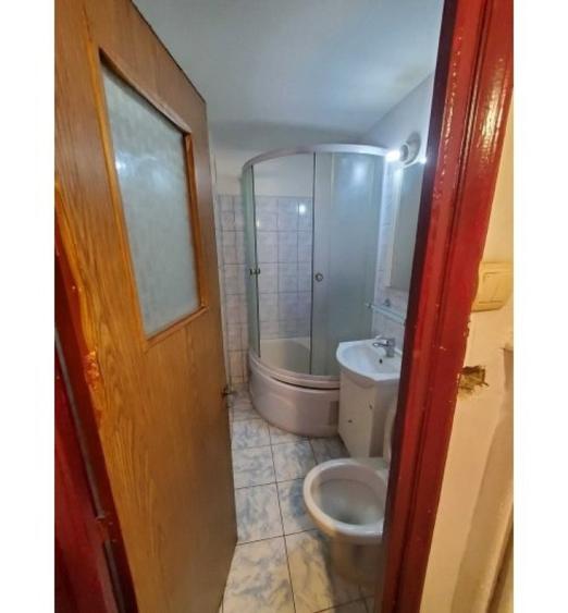 Apartament cu 4 camere decomandat în Nerva Traian