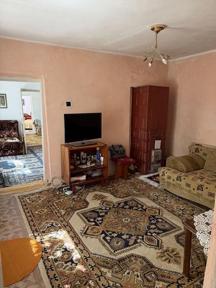 Casă cu 4 camere în Pantelimon