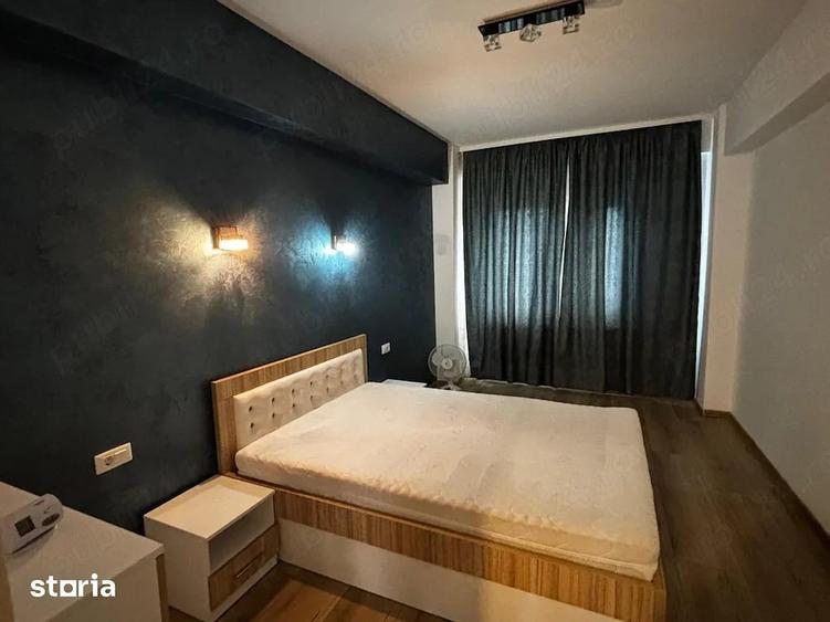 Apartament cu 3 camere decomandat, mobilat în Central