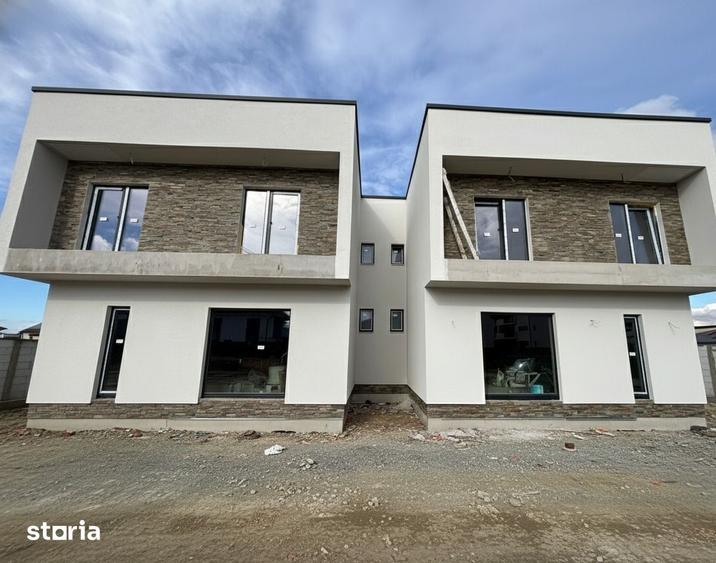 Casă cu 4 camere cu Teren 215 Mp în Șelimbăr