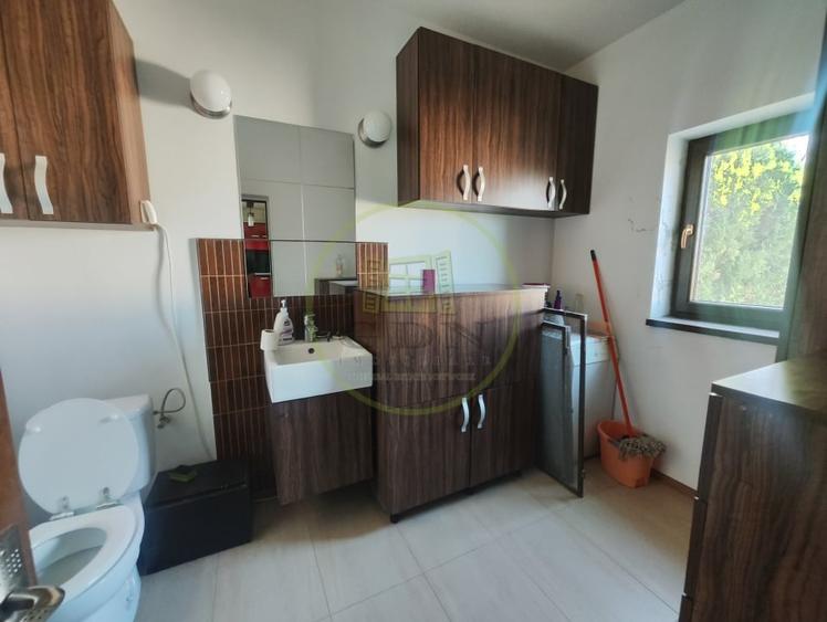 Casă individuală cu 5 camere cu Teren 661 Mp în Ghercești
