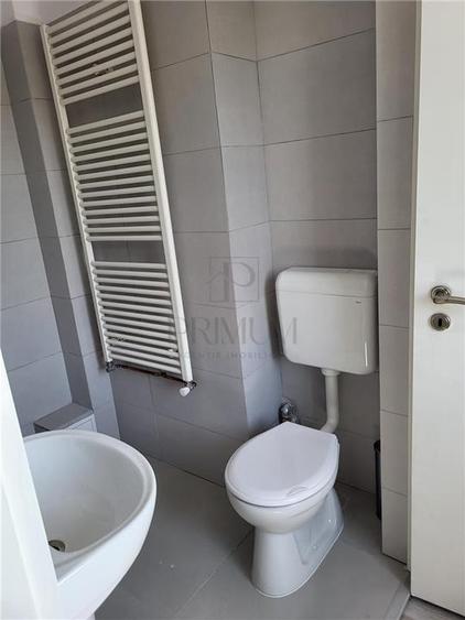 Garsonieră decomandată, mobilată în Complex Studențesc