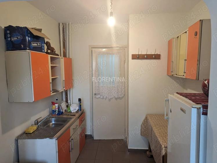 Ofer pt inchiriere apartament cu 1 camera cu centrala termica, parter, ,zona Crihala