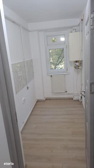 Apartament cu 2 camere semidecomandat în Viziru 3