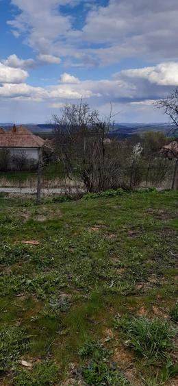 Teren de 1153 mp, în Aiton
