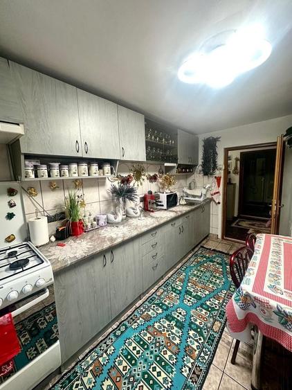 Casă individuală cu 2 camere cu Canalizare în Dâmbul Rotund
