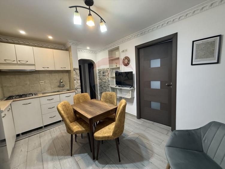 Apartament cu 3 camere decomandat, mobilat în Teiul Doamnei