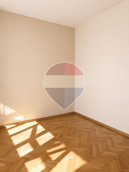 Apartament cu 2 camere semidecomandat în Giurgiului