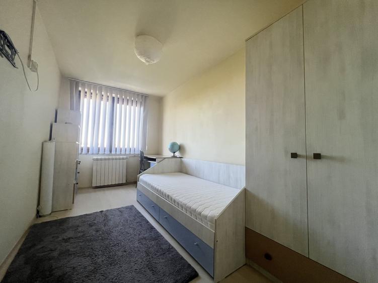 Apartament cu 3 camere decomandat, mobilat în Tipografilor