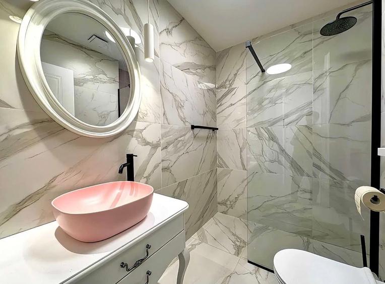Apartament cu 2 camere semidecomandat, mobilat în Timpuri Noi