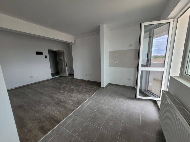 Apartament cu 2 camere semidecomandat în Apărătorii Patriei