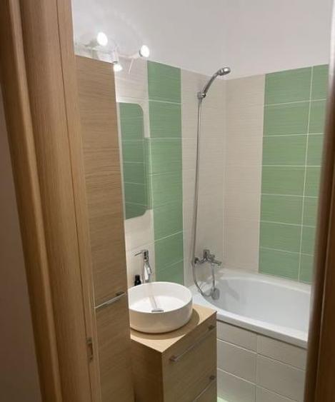 Apartament cu 2 camere decomandat, mobilat în Sălăjan