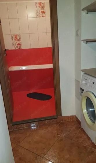 Apartament cu 2 camere decomandat, mobilat în Berceni