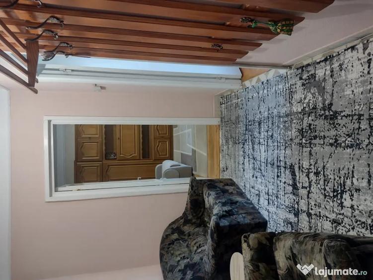 Apartament cu 2 camere decomandat în Podu Roș