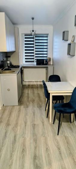 Apartament cu 2 camere decomandat, mobilat în Vest