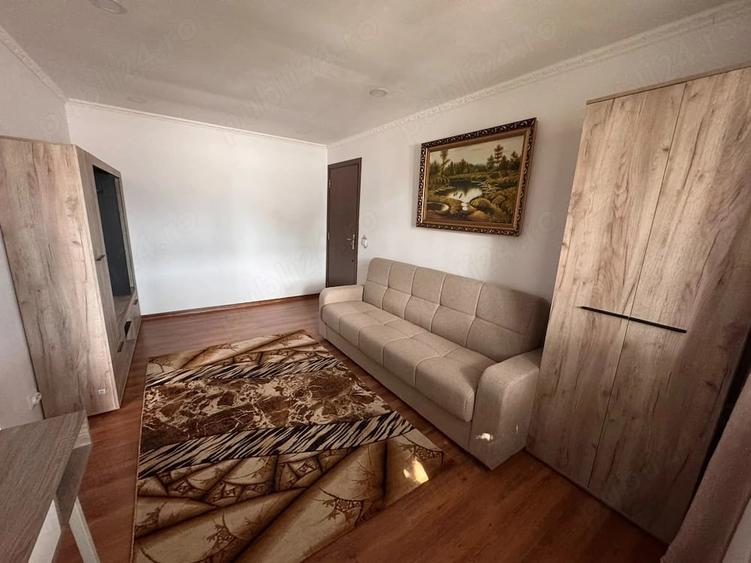 Apartament cu 2 camere semidecomandat în Badea Cârțan