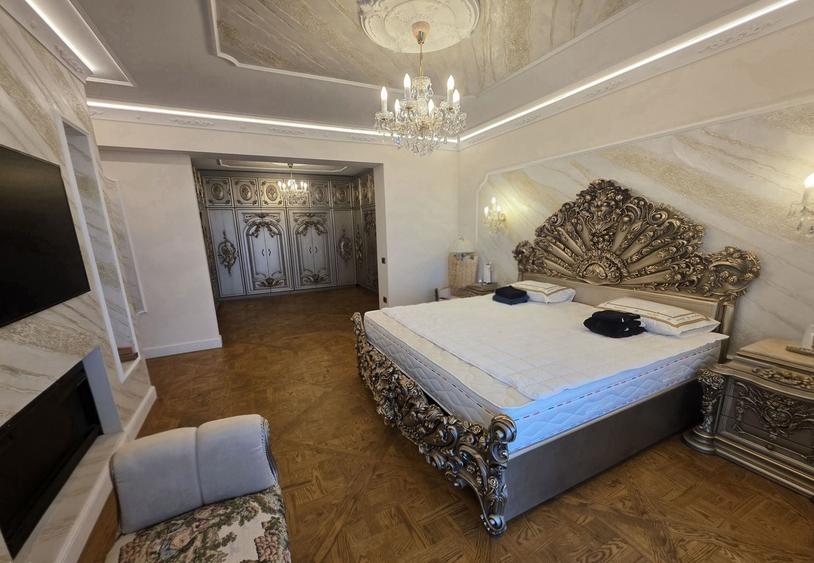 Apartament cu 4 camere decomandat în Aviației