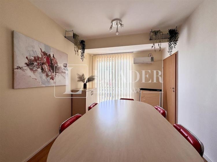 Apartament cu 4 camere decomandat în Titulescu