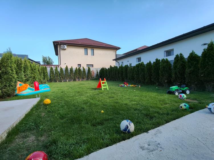 Casă individuală cu 6 camere cu Canalizare în Chiajna