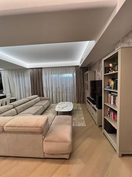 Apartament cu 4 camere decomandat în Iancu Nicolae