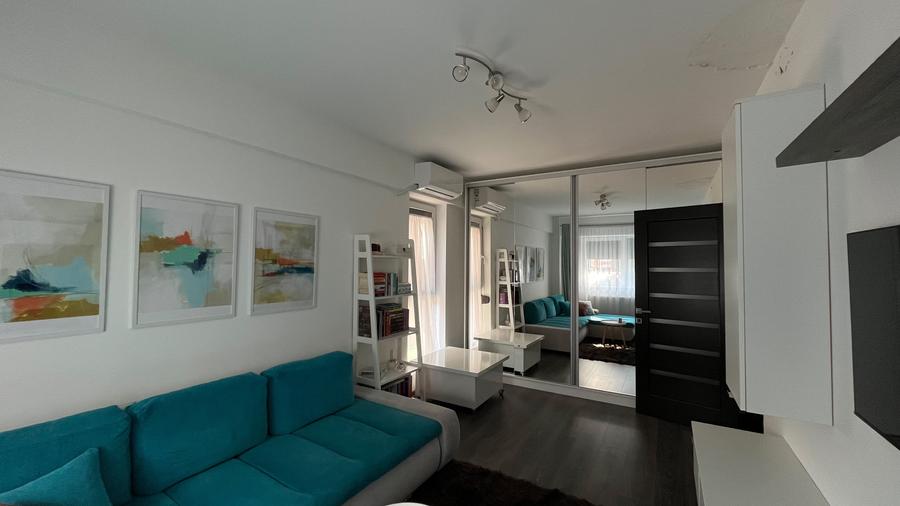 Apartament cu 2 camere decomandat în Galata