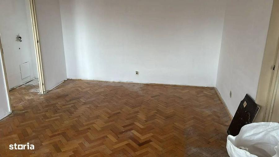 Apartament cu 2 camere semidecomandat în Mărgeanului