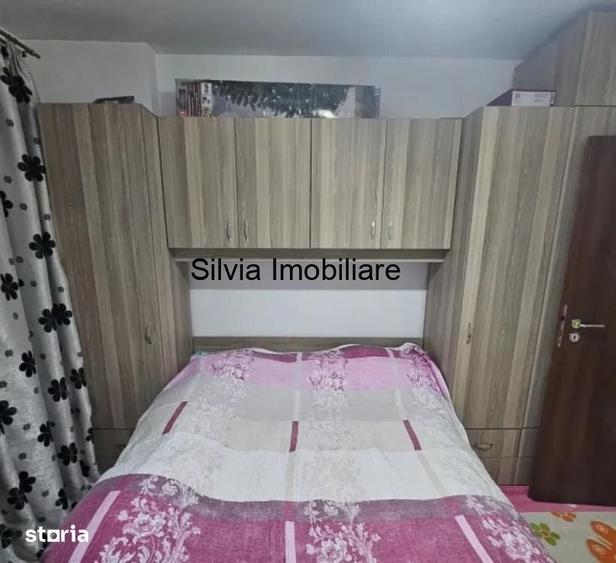 Apartament cu 3 camere decomandat în Smârdan