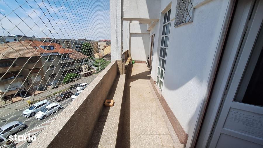 Apartament cu 4 camere în Olimpia-Stadion