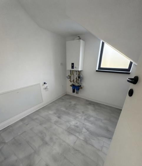Casă cu 4 camere în Becicherecu Mic